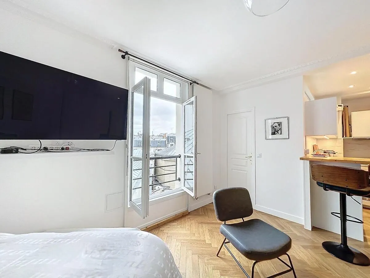 Apartament Paris 8 Madeleine Beauty